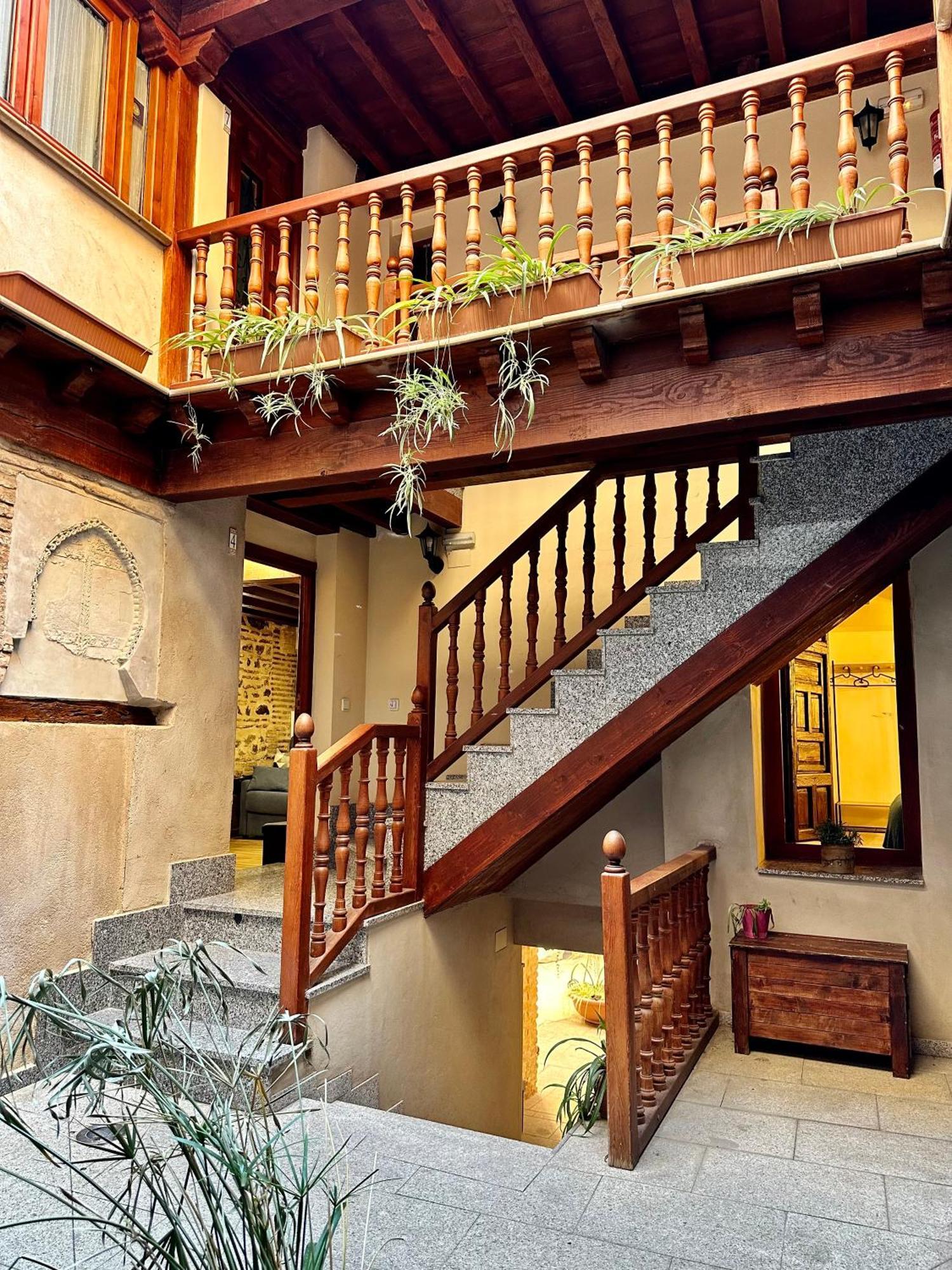 Apartamento Canonigo - Terraza Con Vistas Toledo Luaran gambar