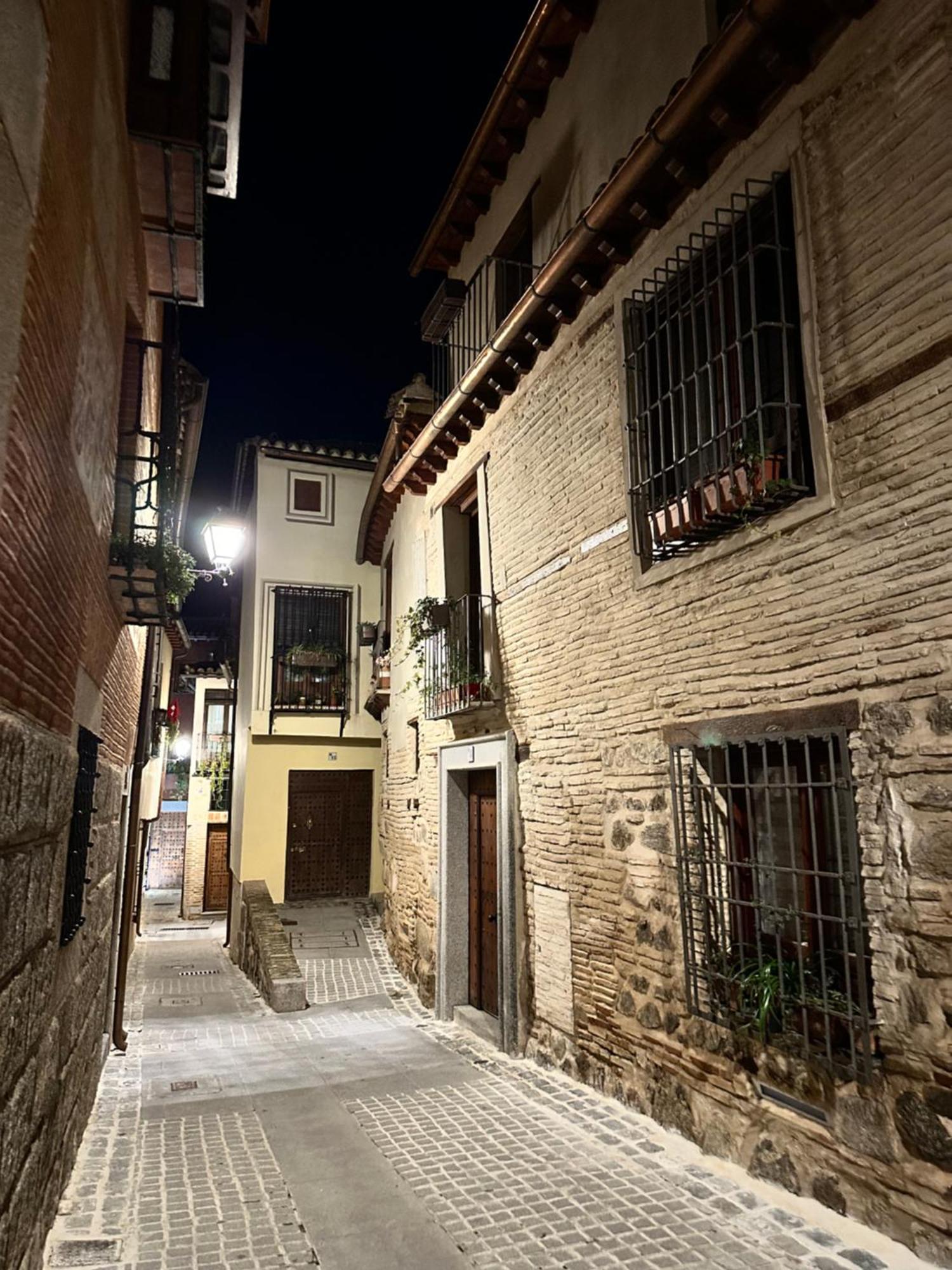 Apartamento Canonigo - Terraza Con Vistas Toledo Luaran gambar